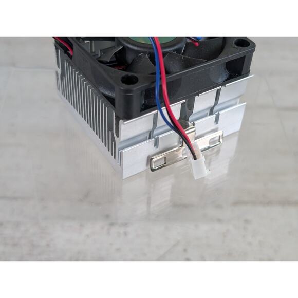 Foxconn AMD Socket A (462) CPU Heatsink Cooler Fan NBT-K0010AC1DBTCB-001 3-Pin - Picture 4 of 7